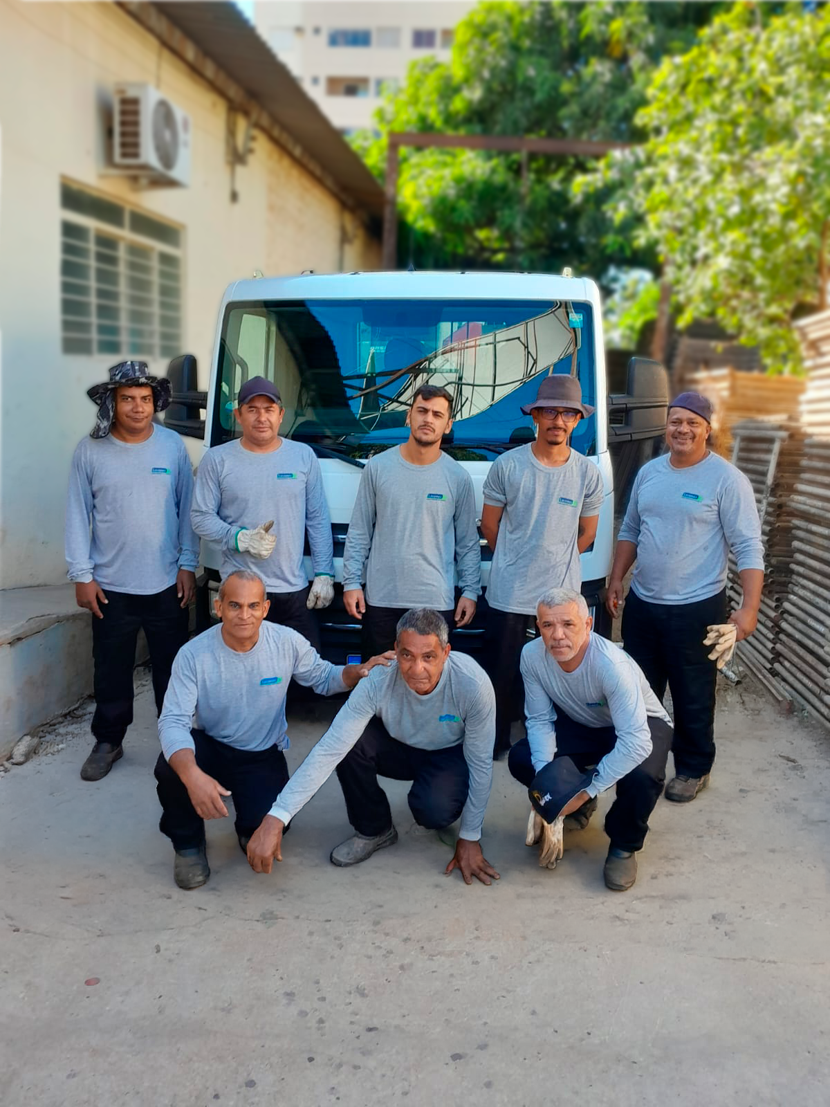 Equipe Locamax - Profissionais de Locação de Equipamentos
